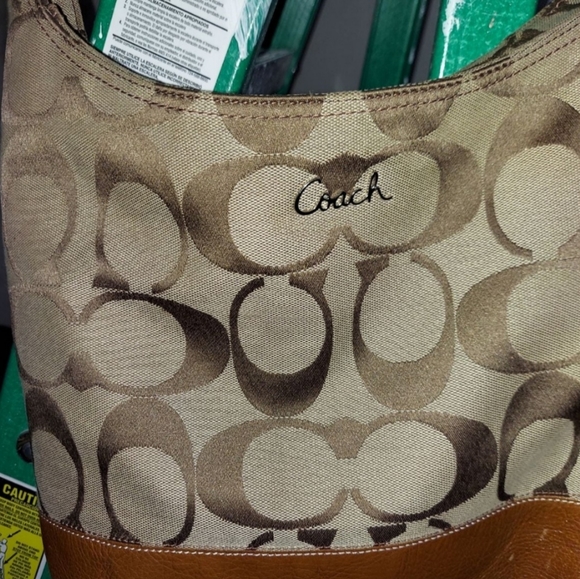 COACH Signature Pieced Style F17490. Khaki/Tobacco Fabric/Leather Shoulder Bag - Picture 4 of 15